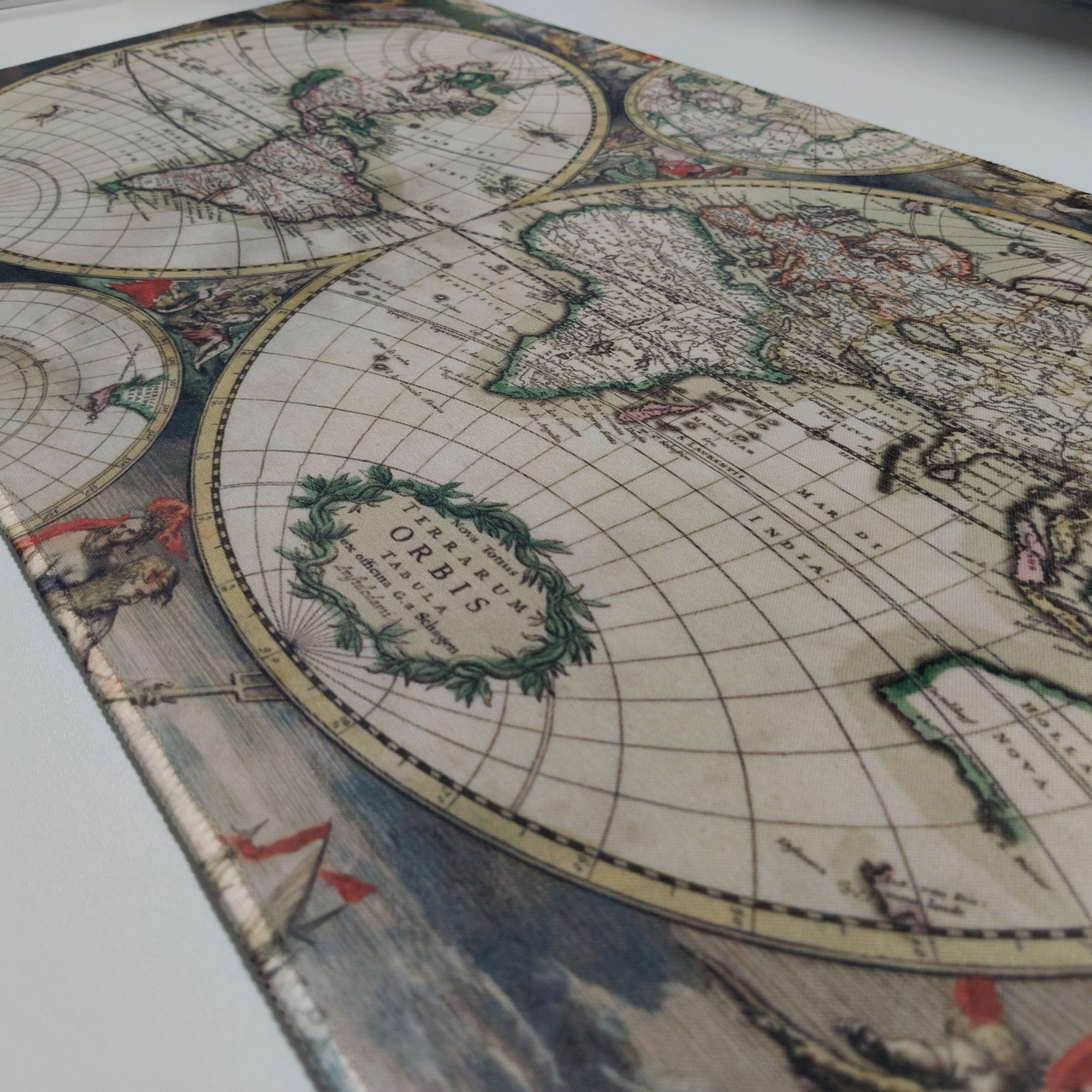 Old World Map Mouse mats Extra - World Of Retro Gaming 评论和价格